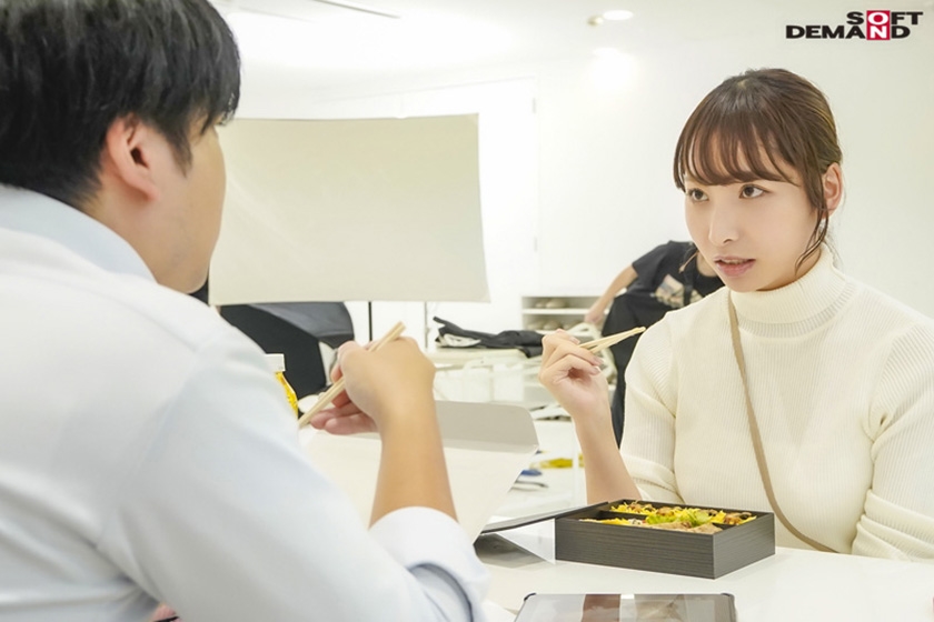 【特典映像フェラ収録版】 女子社員史上、肉感ある美尻とエロいセックス！ 本多そら AV出演！